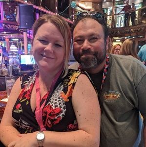 Meet your Posher, Anibal